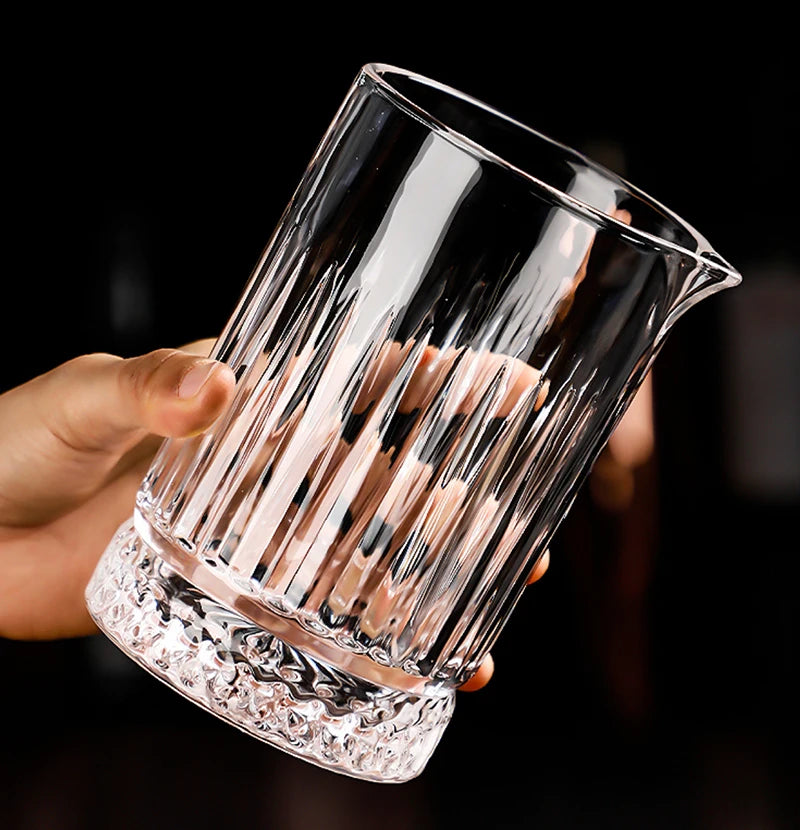 Cocktail Mixing Glass Bartender Beaker Cocktail Stirring Glass with Thick Weighted Bottom Professional Bar Beaker Mixing Glass